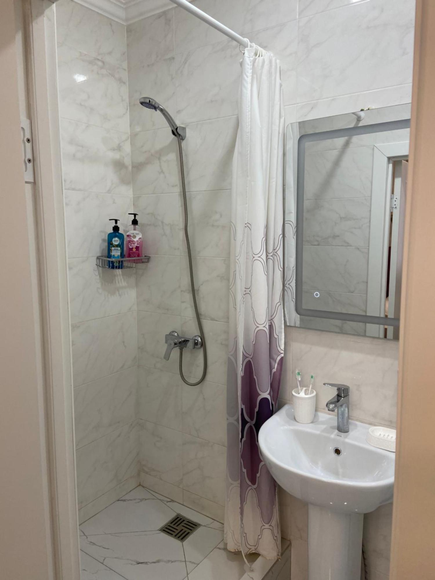 Rose Art Hotel Astana Ngoại thất bức ảnh